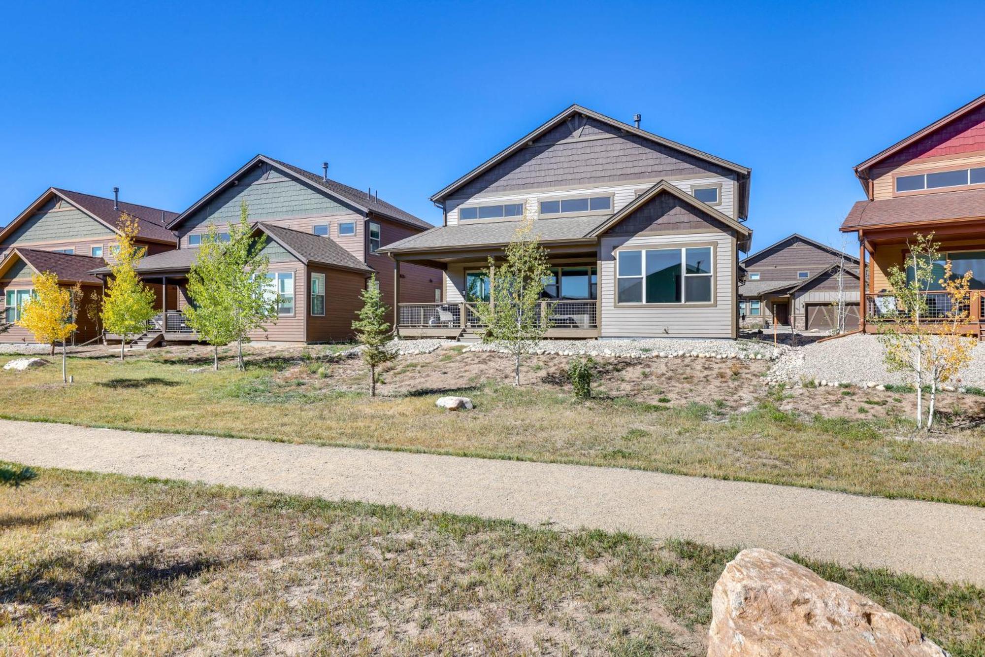 Chic Granby Home With Furnished Deck And Hot Tub! Exterior photo